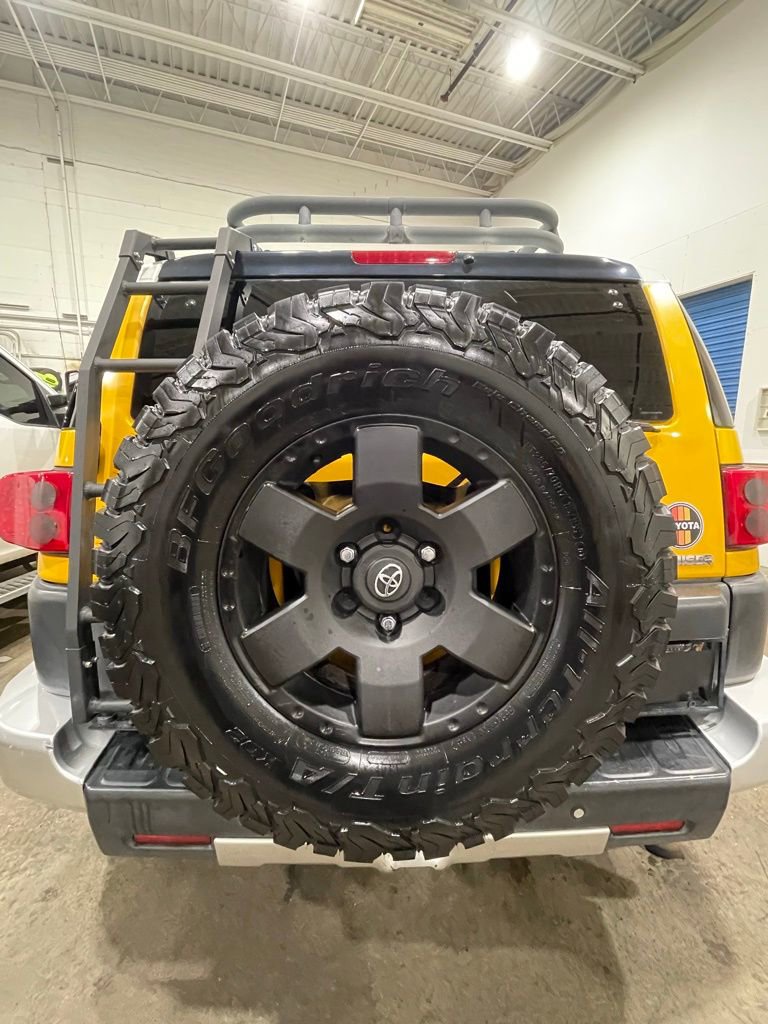 Used 2007 Toyota FJ Cruiser 4WD image 6