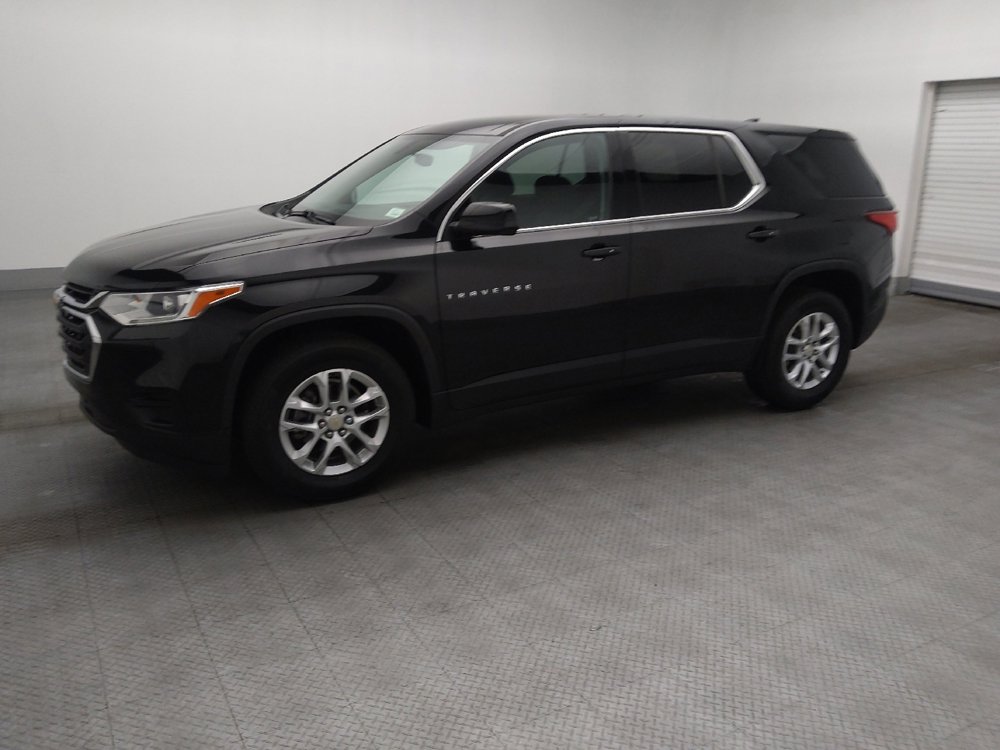 Used 2019 Chevrolet Traverse LS FWD image 2