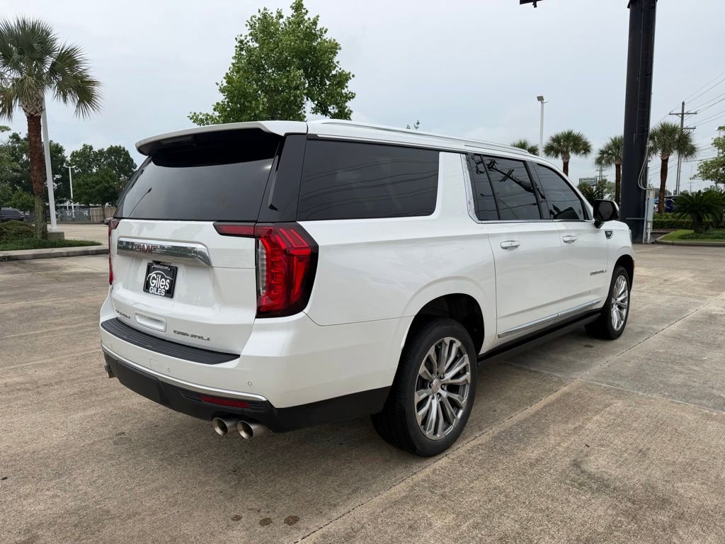 Used 2022 GMC Yukon XL Denali RWD image 5