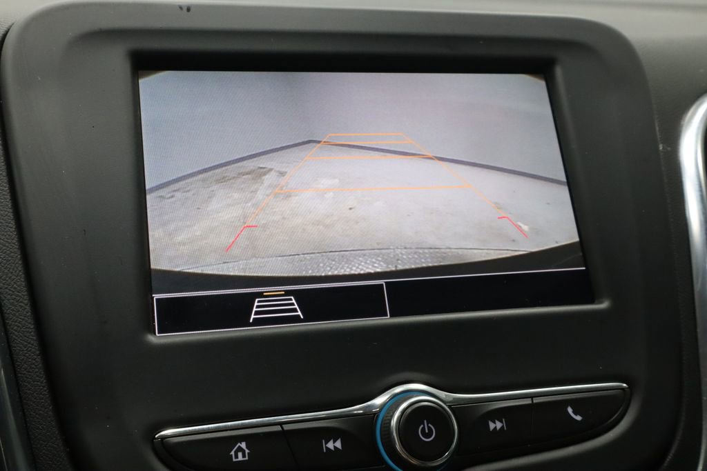 Used 2024 Chevrolet Equinox LS w/ LS Convenience Package FWD image 3