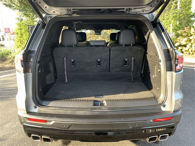 Used 2024 GMC Acadia AT4 w/ Luxury Package image 33