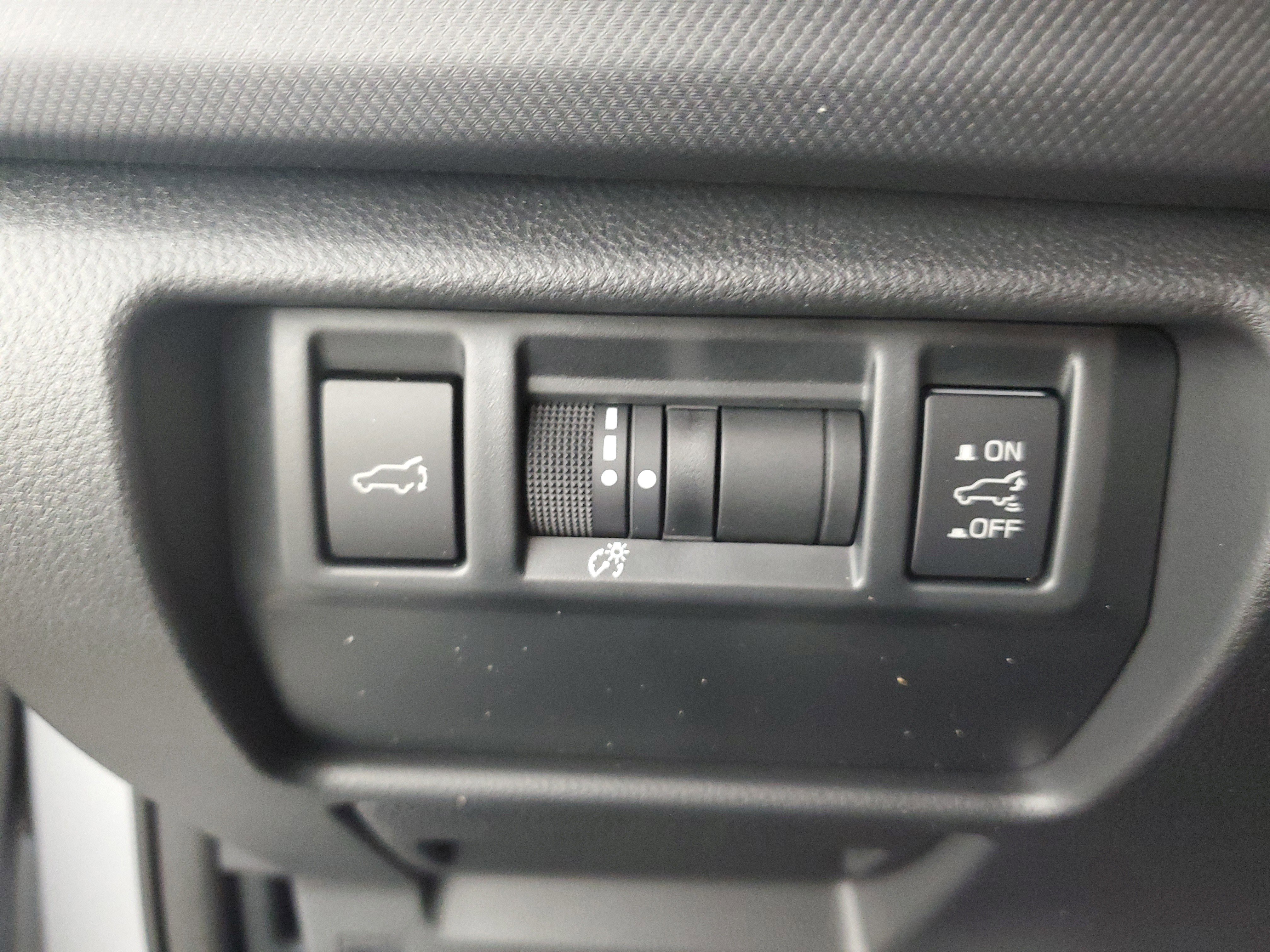 Used 2025 Subaru Forester Limited image 27