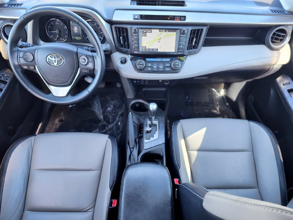 Used 2017 Toyota RAV4 Platinum w/ All Weather Liner Package AWD/4WD image 12