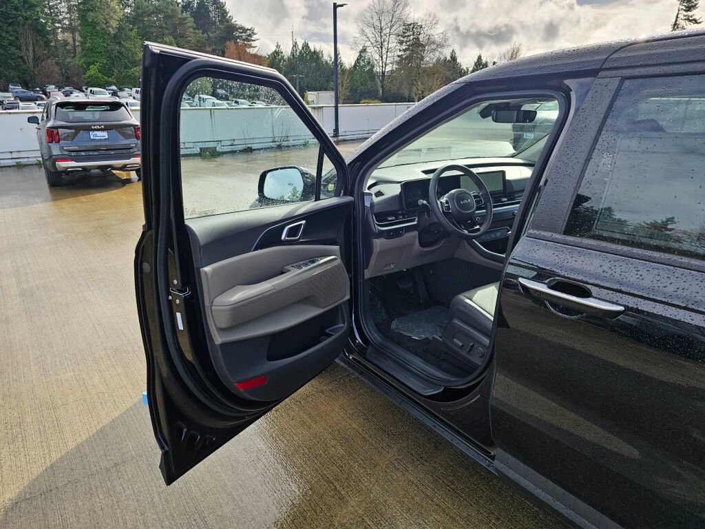 New 2026 Kia Carnival image 19