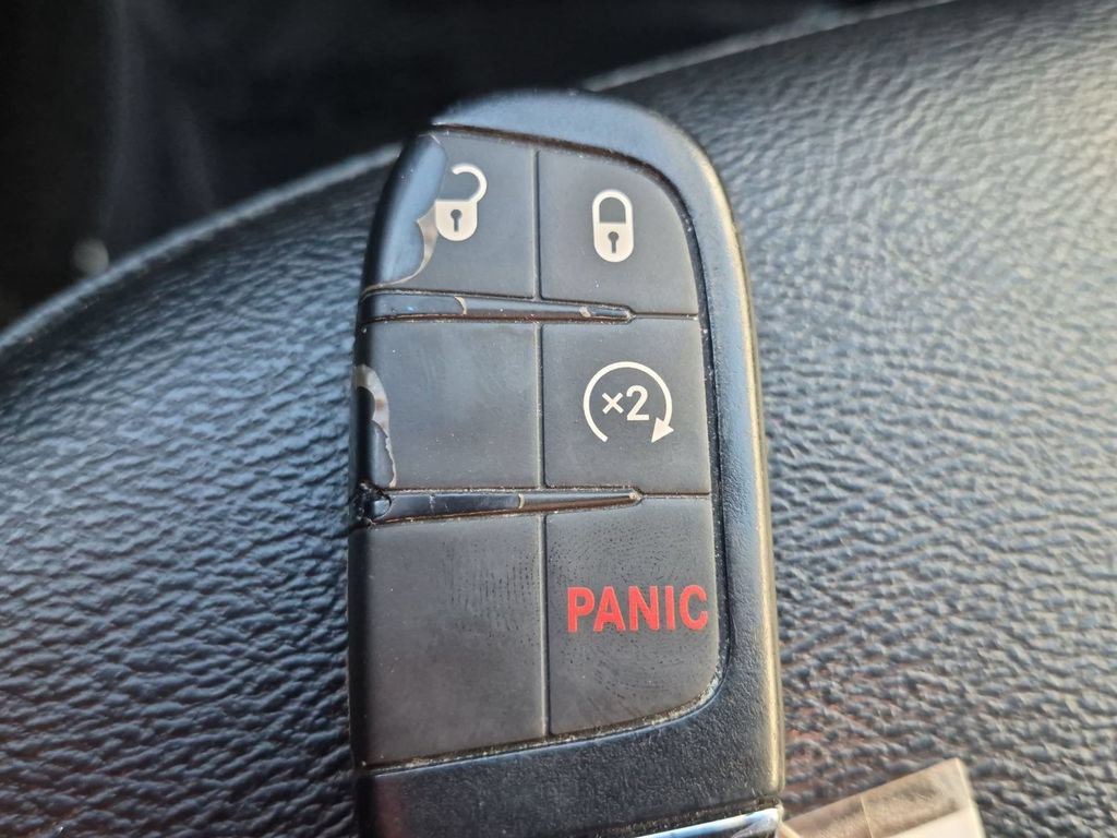 Used 2024 Jeep Compass Limited AWD/4WD image 32