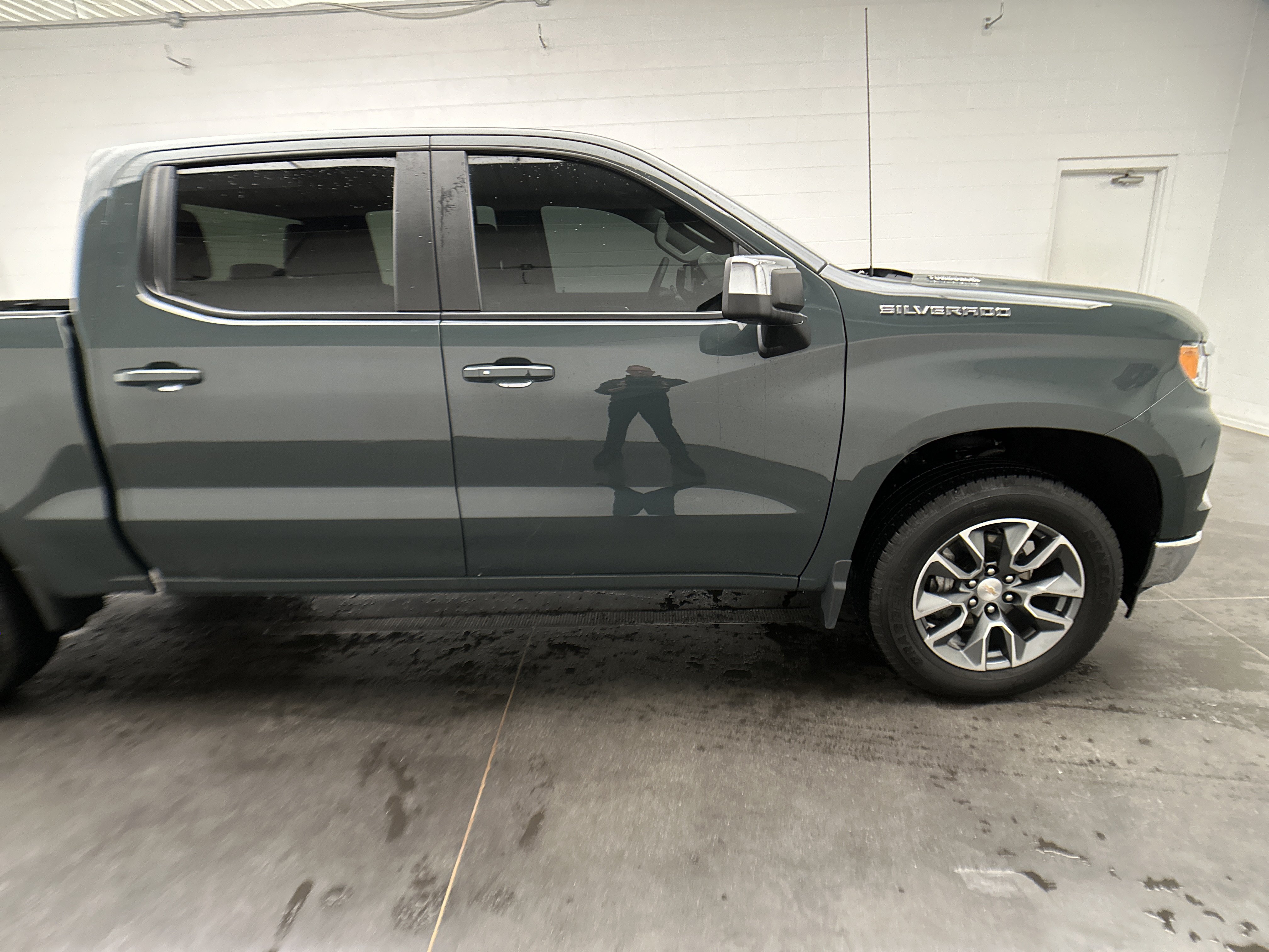 Used 2026 Chevrolet Silverado 1500 LT AWD/4WD image 42