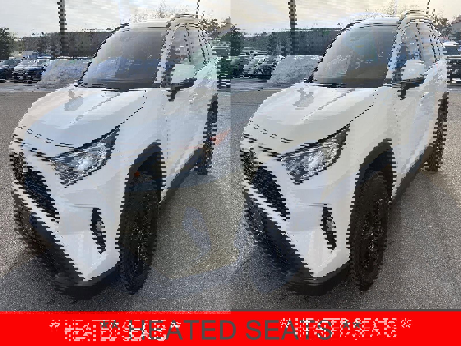 Used 2019 Toyota RAV4 XLE w/ Convenience Package image 4