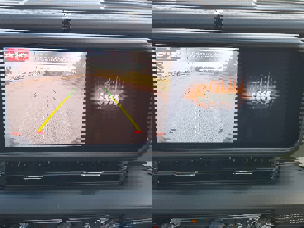 New 2025 Jeep Gladiator Mojave image 13