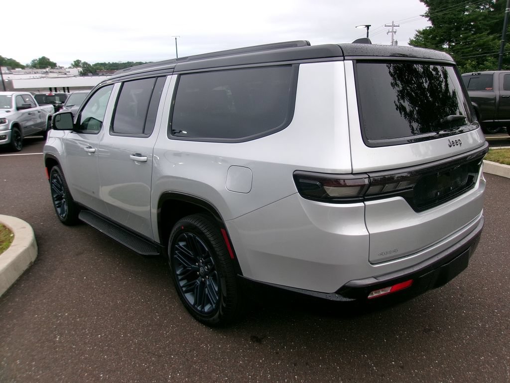 New 2026 Jeep Grand Wagoneer L 4WD image 4
