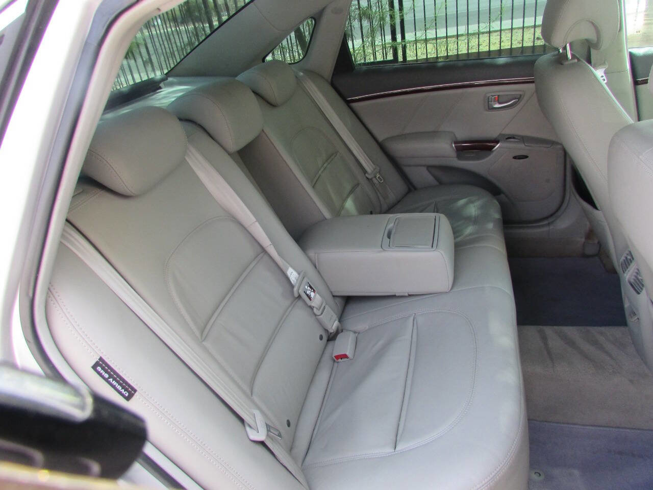 Used 2006 Hyundai Azera Limited FWD image 31