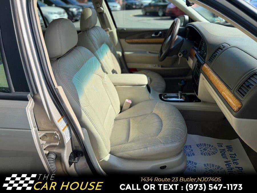 Used 2001 Lincoln Continental FWD image 20
