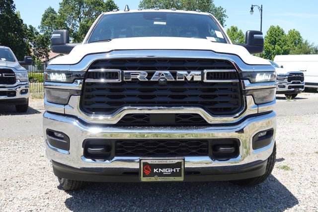 New 2025 RAM 3500 Tradesman AWD/4WD image 3
