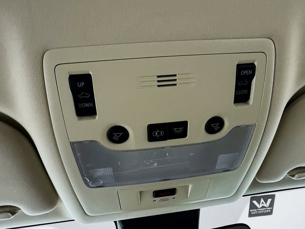 Used 2017 Lexus IS 200t w/ Navigation System Package image 21