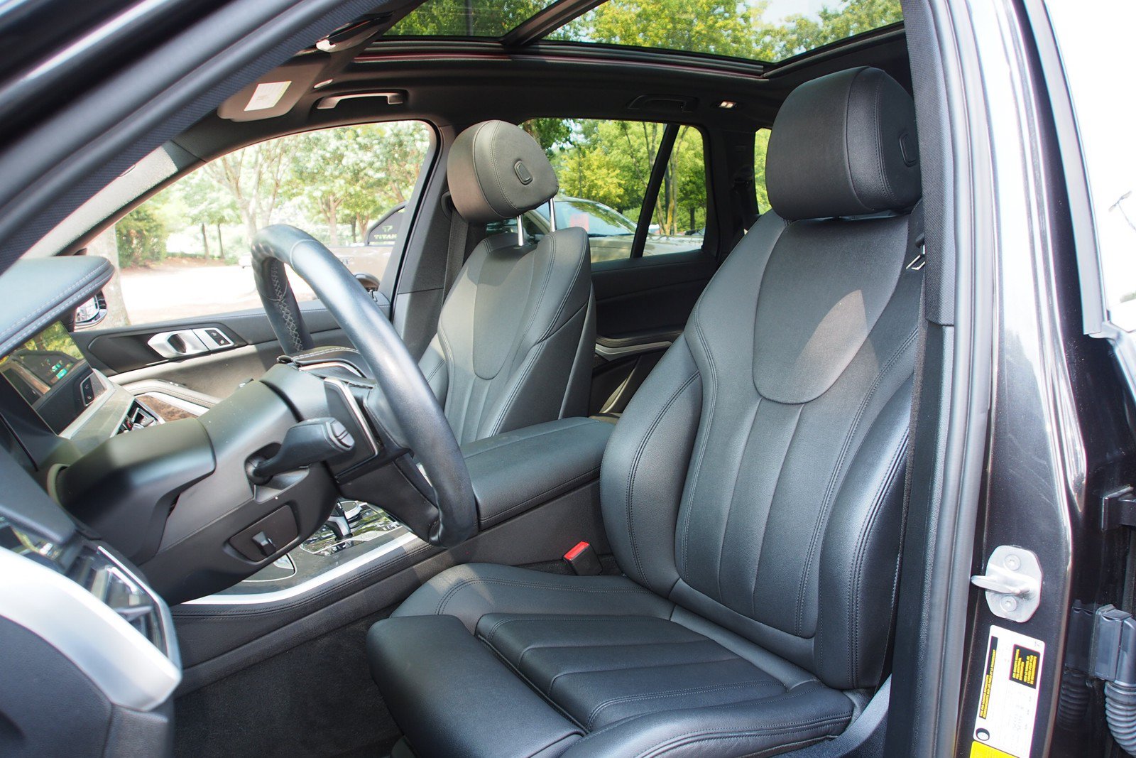 Used 2022 BMW X5 sDrive40i w/ Premium Package RWD image 19