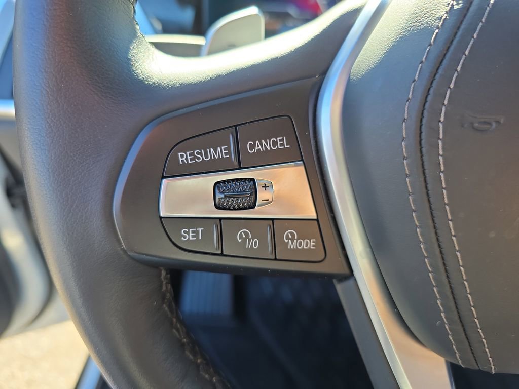 Used 2025 BMW X5 xDrive50e w/ Premium Package image 26