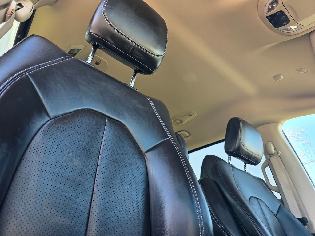 Certified 2023 Chrysler Pacifica Touring-L image 24