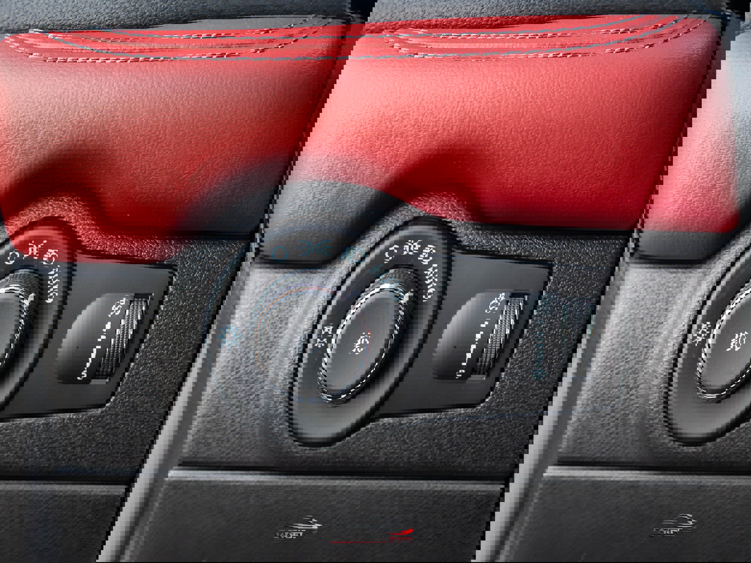 Used 2021 Dodge Durango R/T w/ Technology Group AWD/4WD image 42