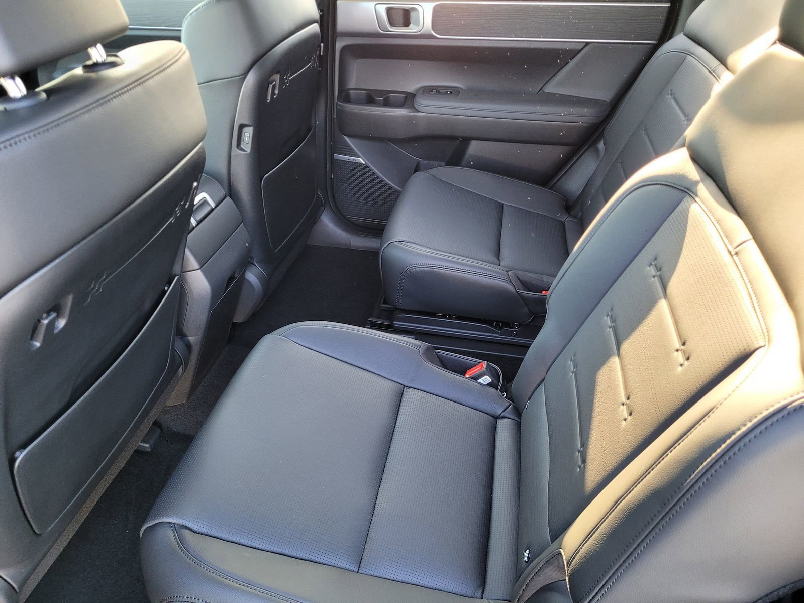 New 2026 Hyundai Santa Fe Limited AWD/4WD image 8