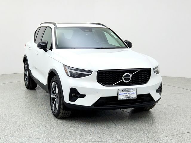 New 2026 Volvo XC40 B5 Plus w/ Protection Package Premier image 2