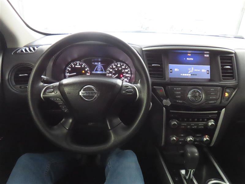 Used 2019 Nissan Pathfinder S AWD/4WD image 20