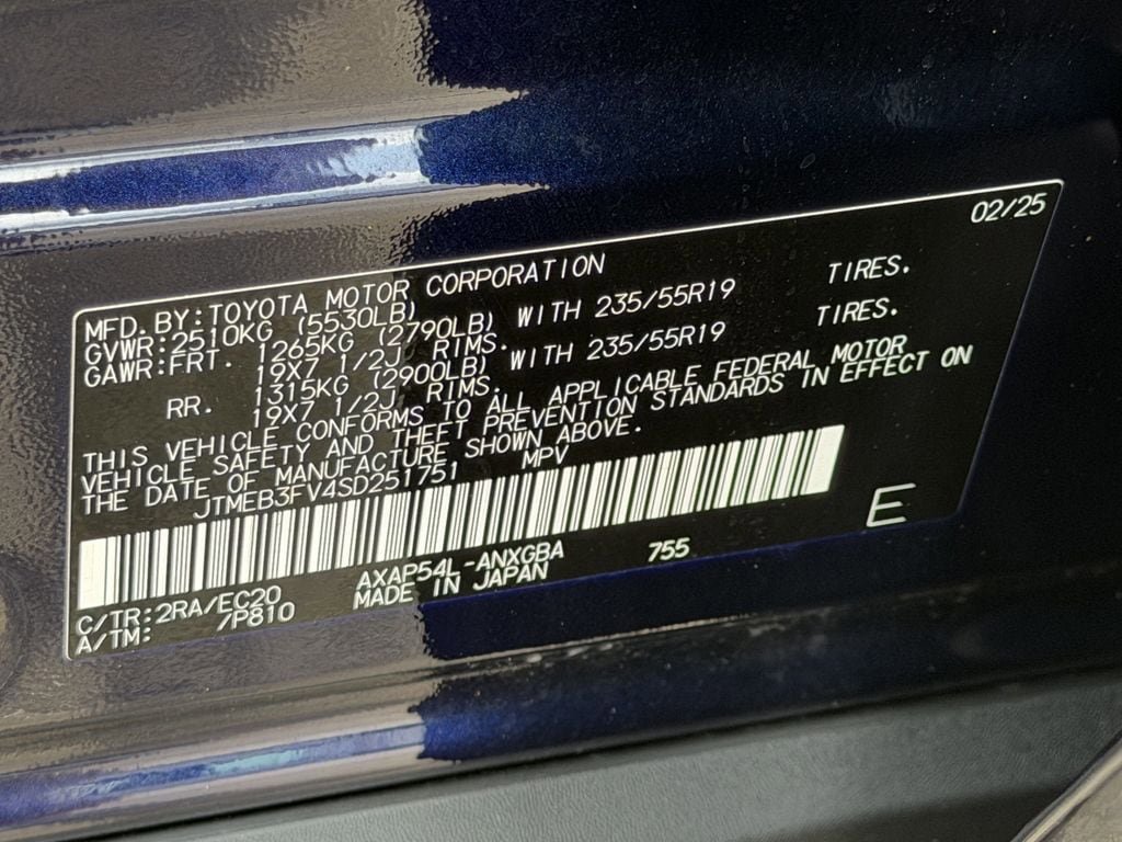 Certified 2025 Toyota RAV4 XSE AWD/4WD image 33