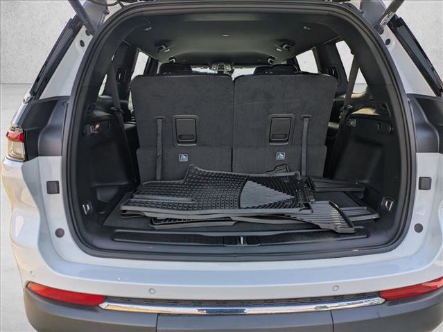 Used 2025 Jeep Grand Cherokee L Limited image 7