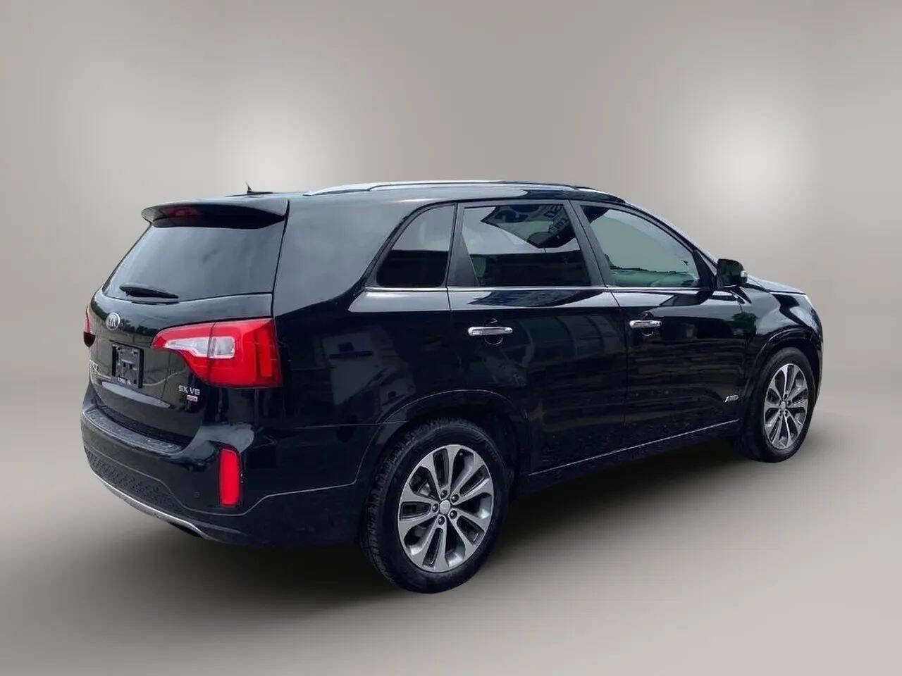 Used 2014 Kia Sorento SX w/ 3rd Row Package image 6
