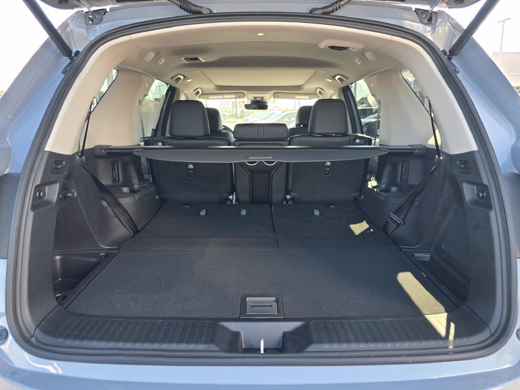 New 2026 Honda Pilot Touring image 12