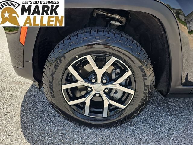 Used 2023 Jeep Grand Cherokee Limited AWD/4WD image 33