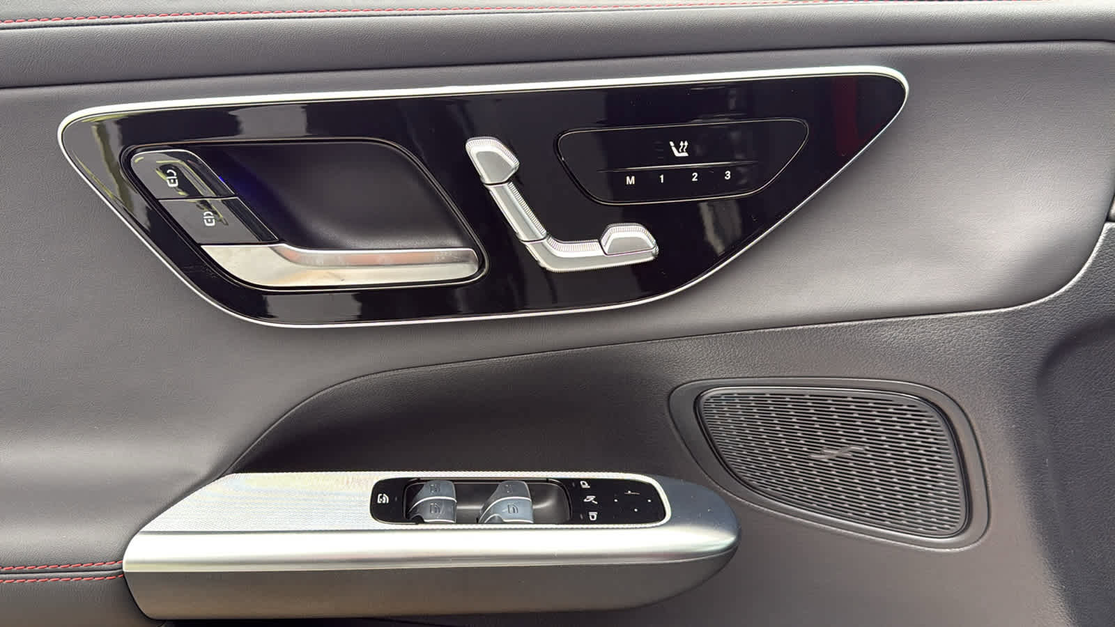 New 2026 Mercedes-Benz GLC 43 AMG 4MATIC image 18