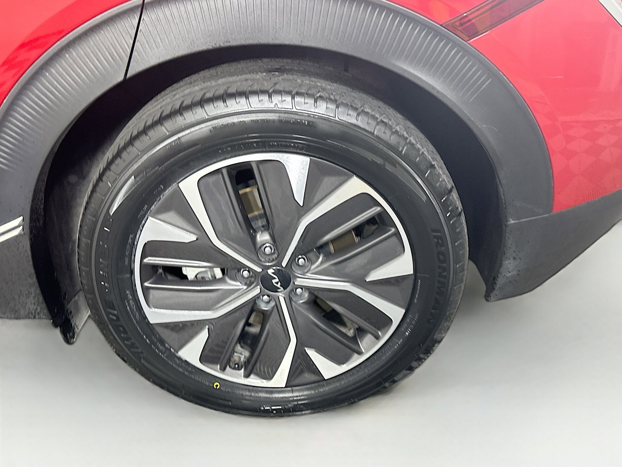 Used 2024 Kia EV6 Light image 11