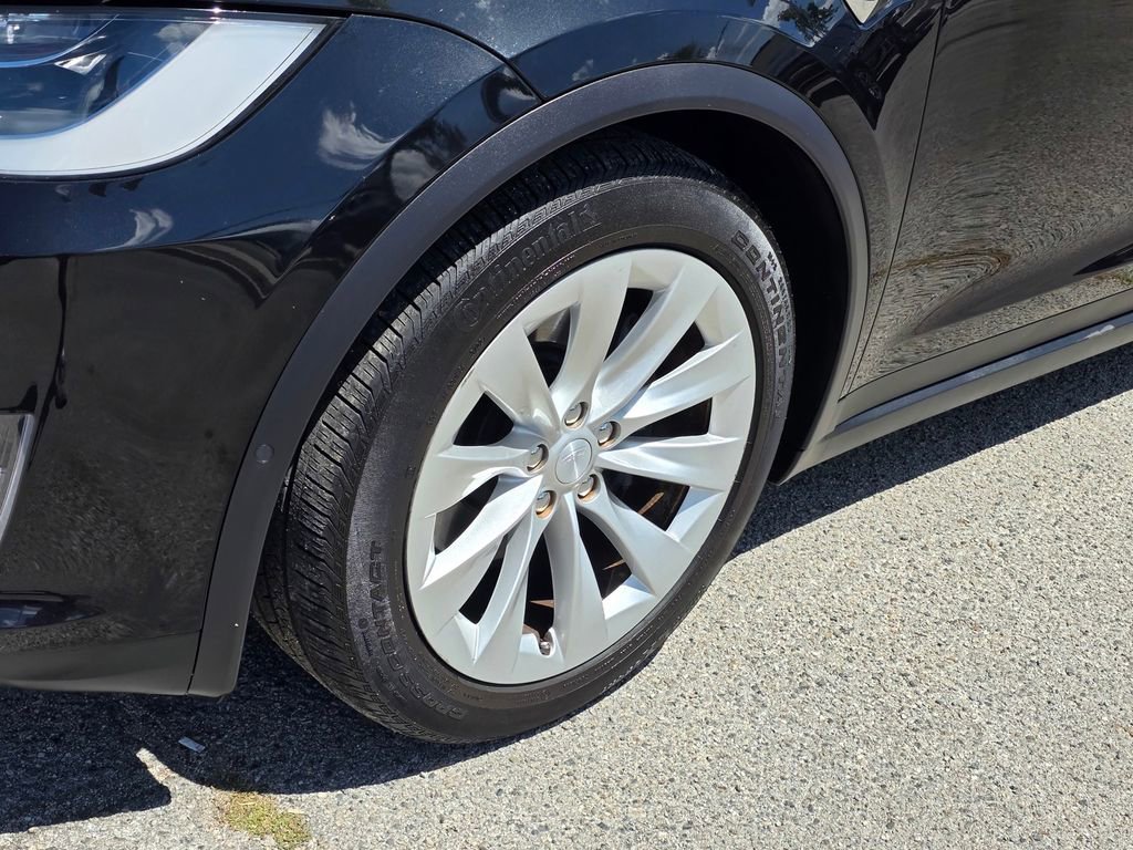 Used 2018 Tesla Model X 75D AWD/4WD image 11