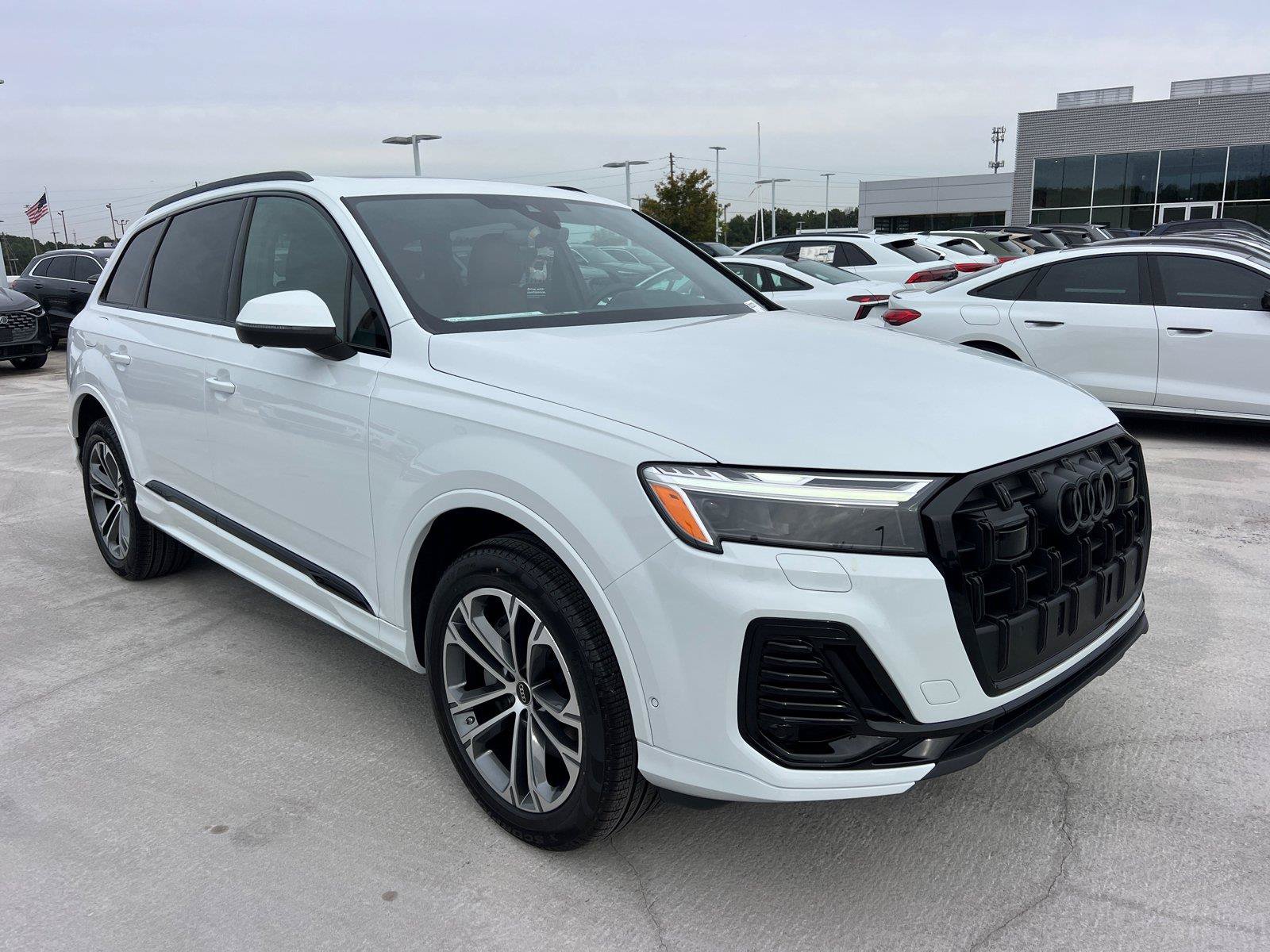 New 2026 Audi Q7 2.0T Premium AWD/4WD image 3