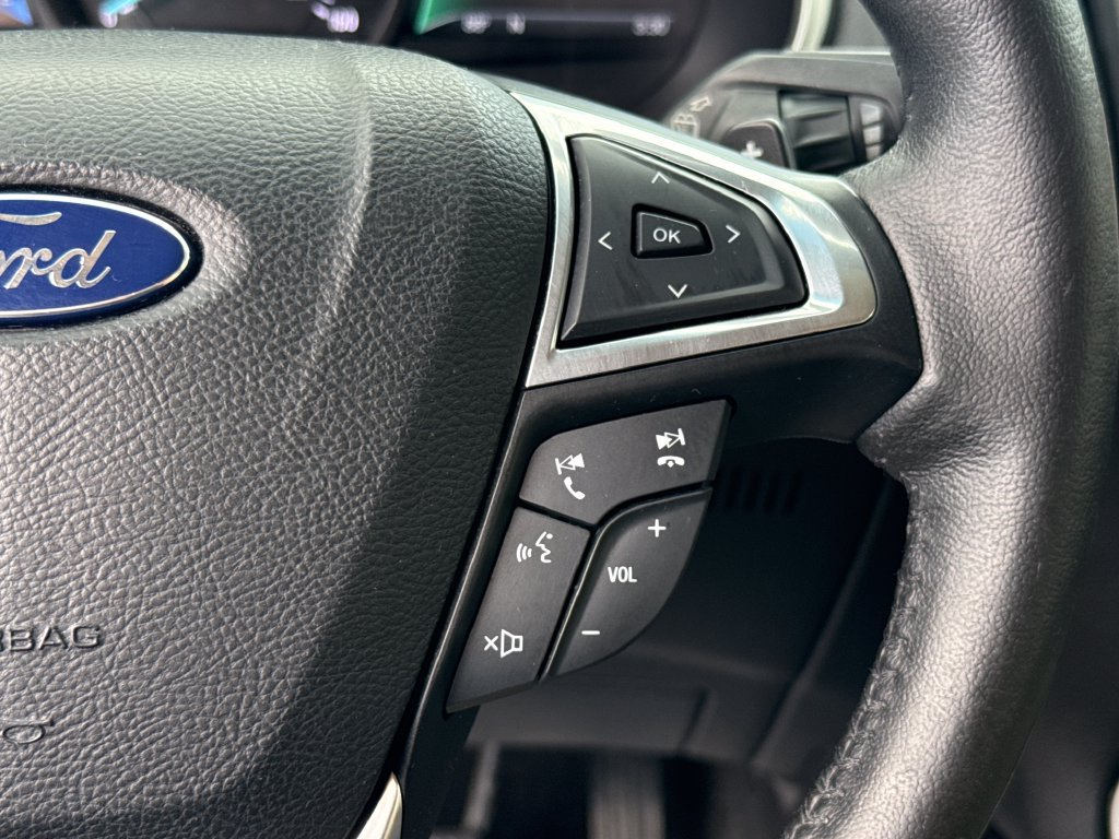 Used 2015 Ford Edge SEL w/ Equipment Group 201A AWD/4WD image 14