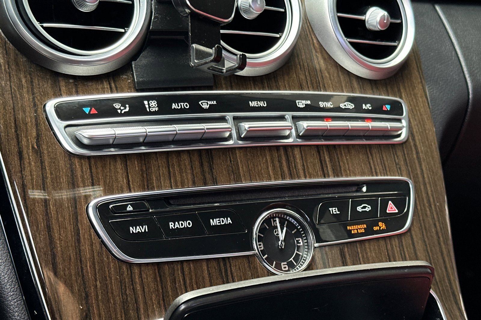 Used 2018 Mercedes-Benz C 300 4MATIC Sedan image 19