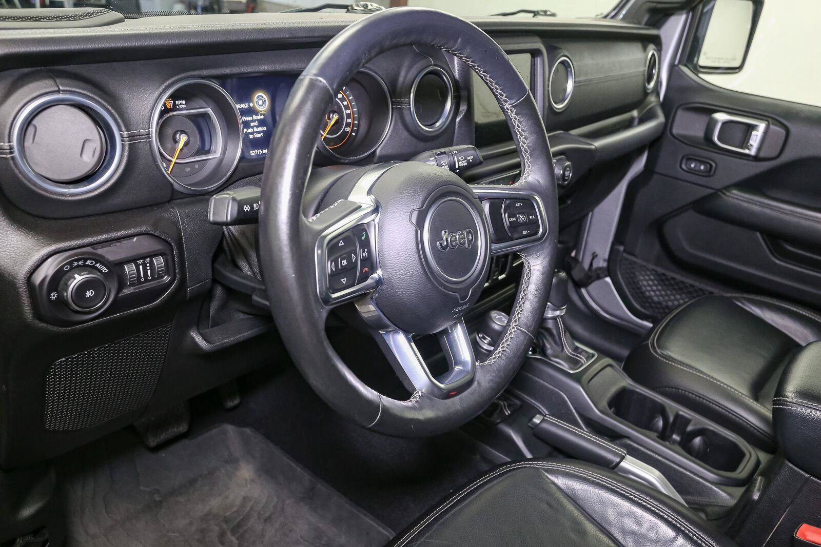 Used 2018 Jeep Wrangler Unlimited Sahara w/ Uconnect 4C Nav & Sound Group AWD/4WD image 23
