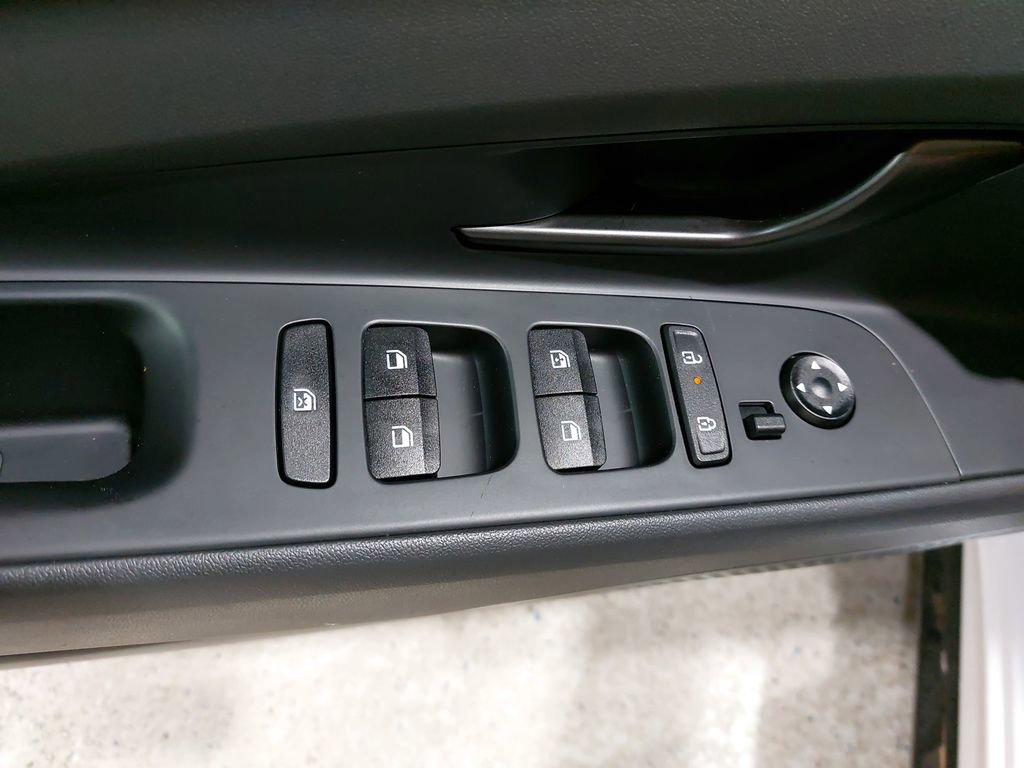 Certified 2024 Hyundai Elantra N Line image 29