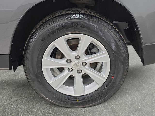 Used 2012 Toyota Highlander 4WD w/ Tech Pkg image 30