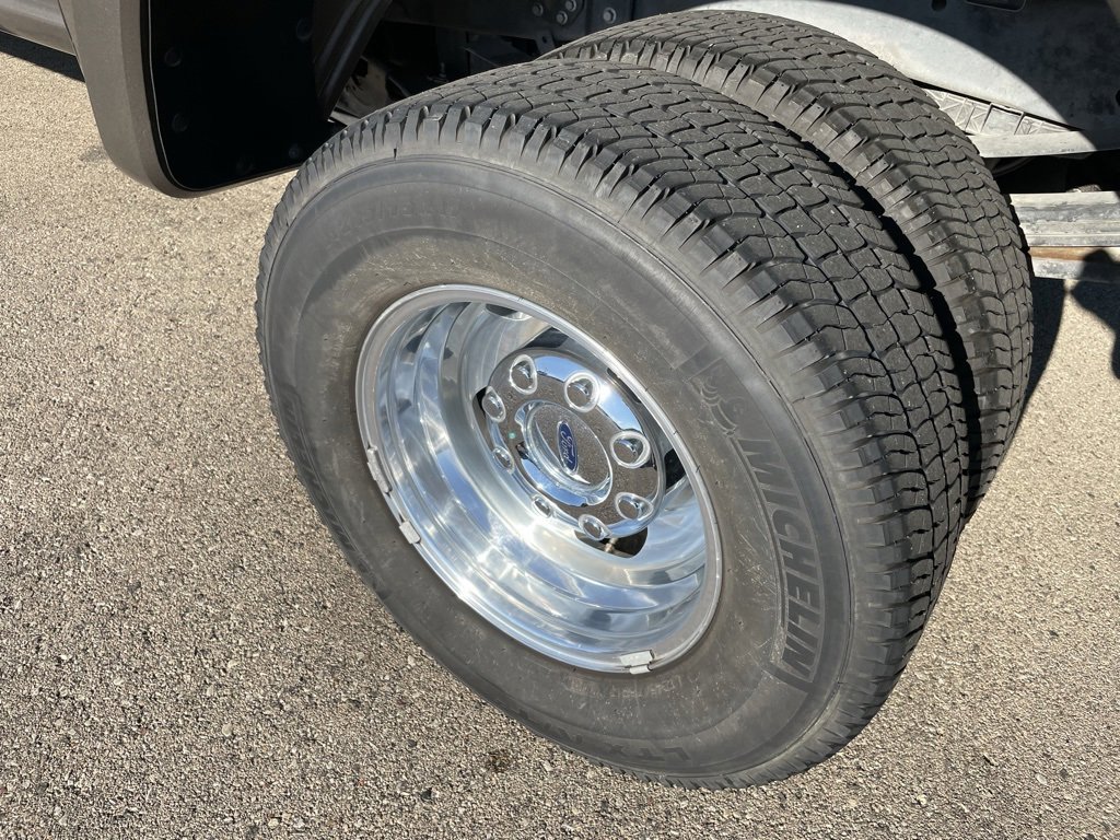 Used 2022 Ford F350 XLT w/ FX4 Off-Road Package image 3