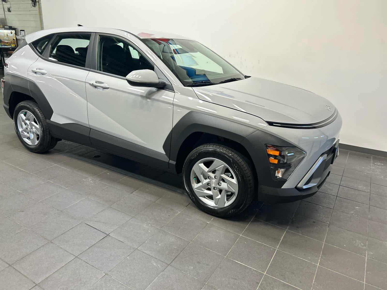New 2027 Hyundai Kona SE AWD/4WD image 2