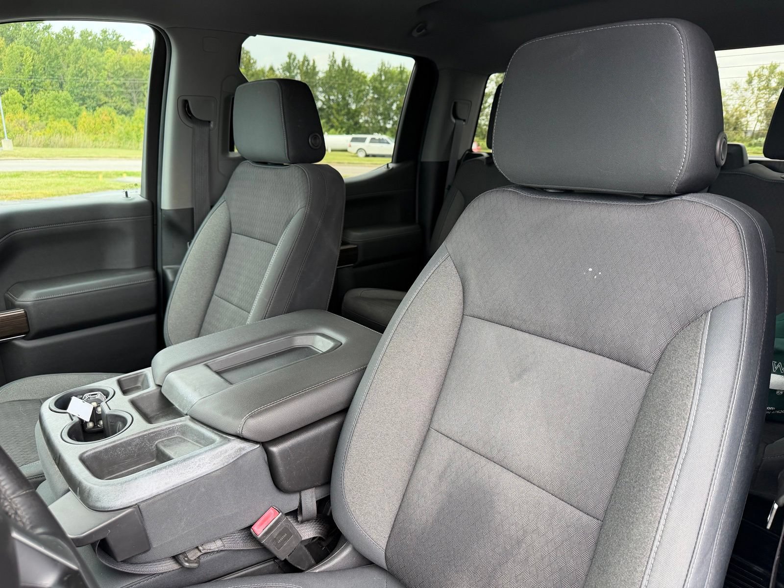 Used 2019 Chevrolet Silverado 1500 LT Trail Boss AWD/4WD image 11