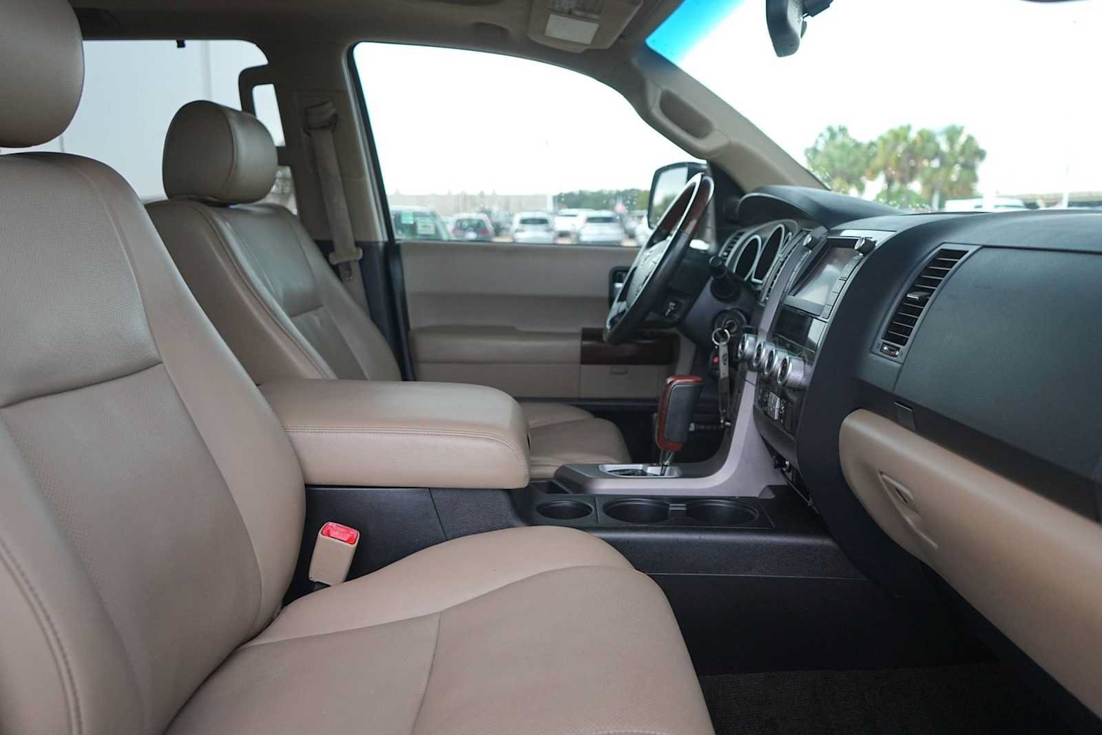 Used 2013 Toyota Sequoia Platinum RWD image 15