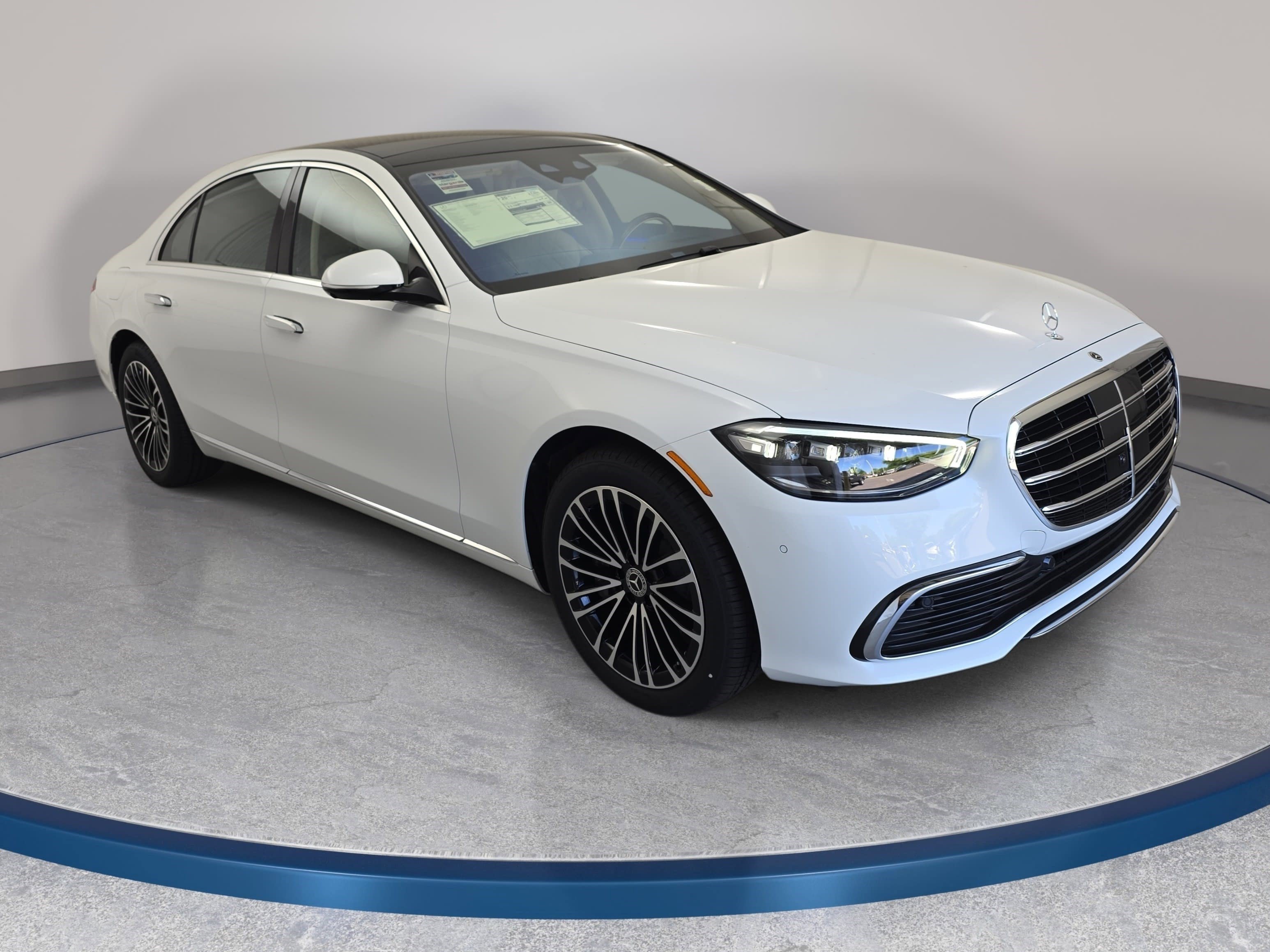 New 2026 Mercedes-Benz S 580 4MATIC Sedan image 3