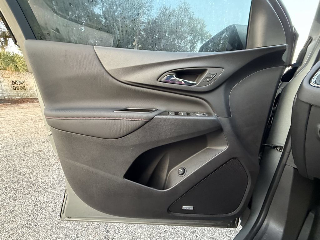 Used 2023 Chevrolet Equinox RS w/ RS Leather Package FWD image 20