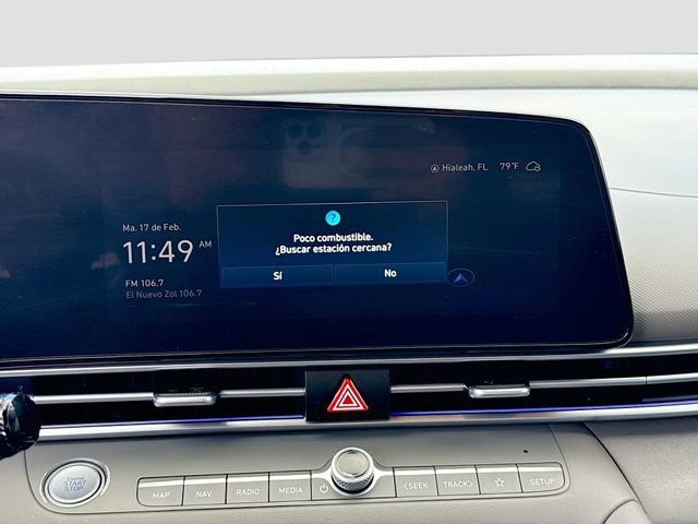 Used 2024 Hyundai Elantra SEL image 15