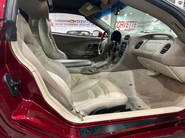 Used 2003 Chevrolet Corvette Coupe w/ Preferred Equipment Group RWD image 10