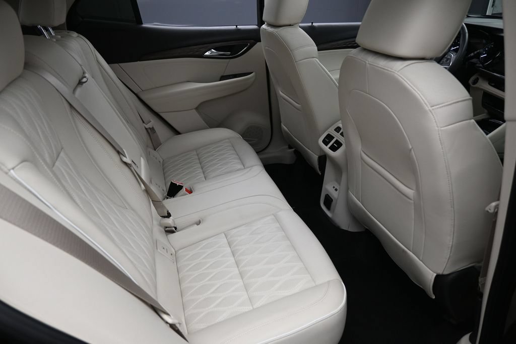 Used 2023 Buick Envision Avenir AWD/4WD image 31