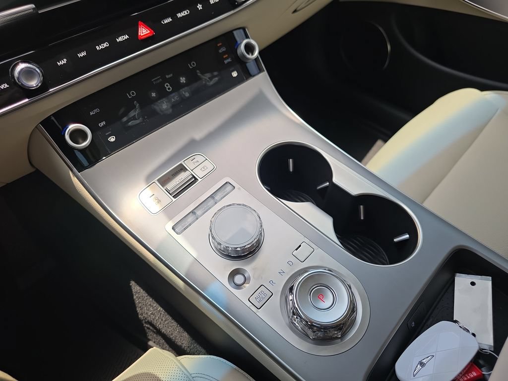 New 2026 Genesis GV70 2.5T Select AWD/4WD image 25