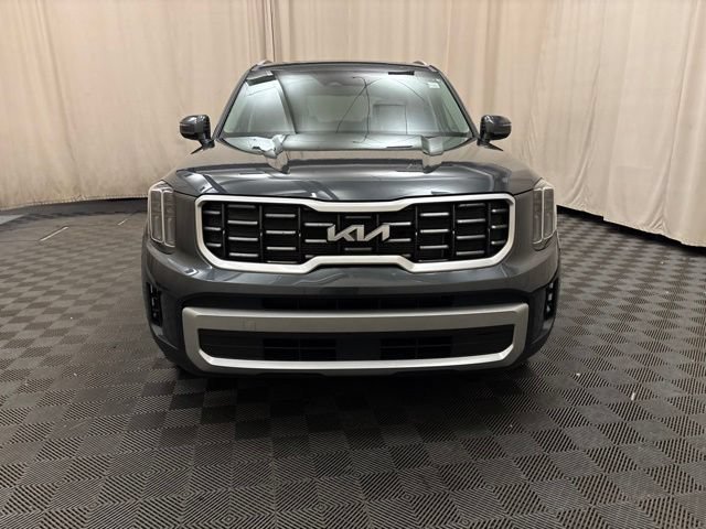 Certified 2023 Kia Telluride S w/ S Sunroof Package AWD/4WD image 2
