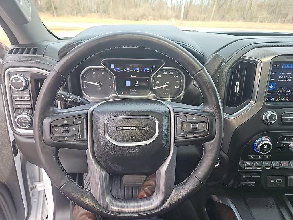 Used 2020 GMC Sierra 2500 Denali w/ Denali Ultimate Package image 18